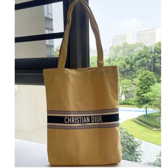 Christian Dior Dioriviera Tote VIP Parfum NWT - Picture 7 of 10